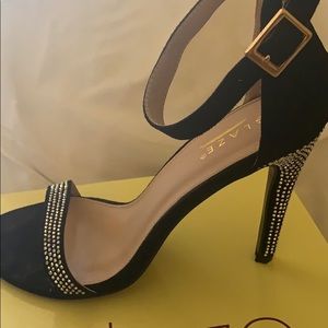 Blacked diamond studded heals